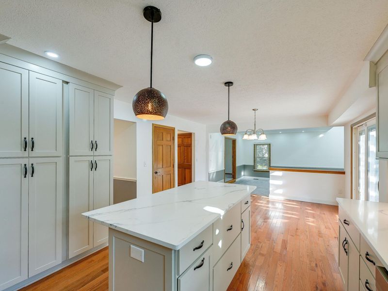 811 Mountainview Drive , Westerville, OH 43081 Photo 19