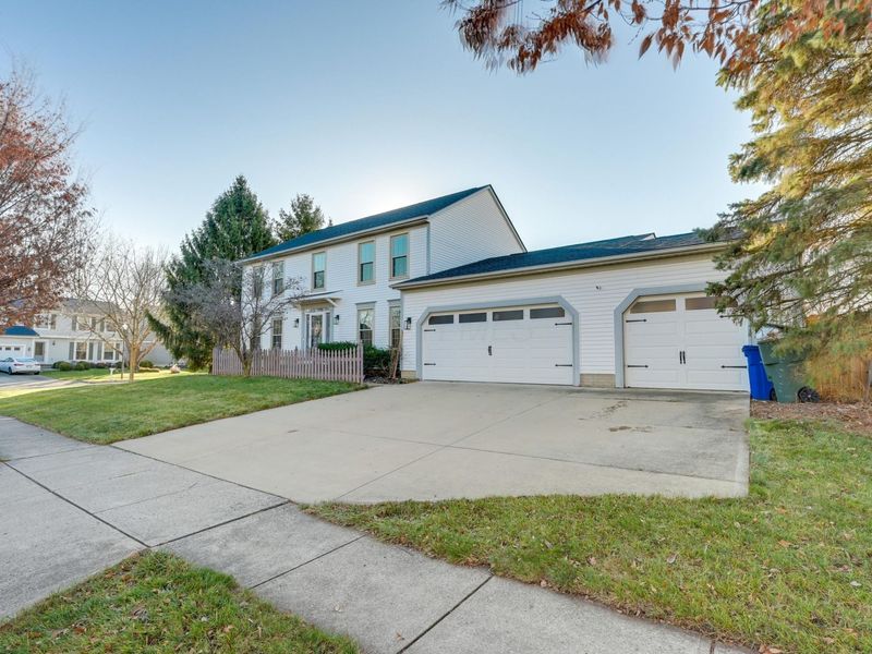 811 Mountainview Drive , Westerville, OH 43081 Photo 3