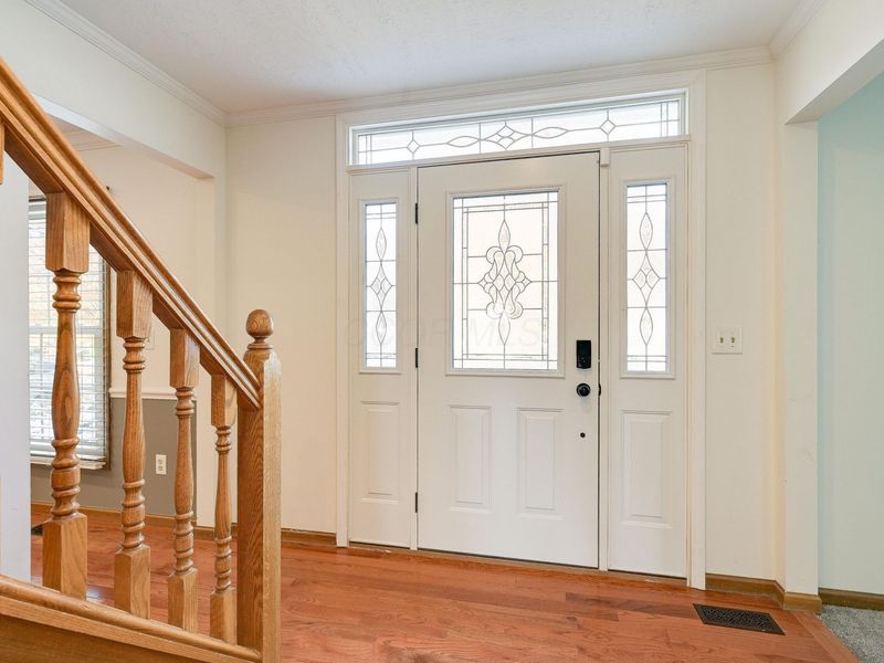 811 Mountainview Drive , Westerville, OH 43081 Photo 6