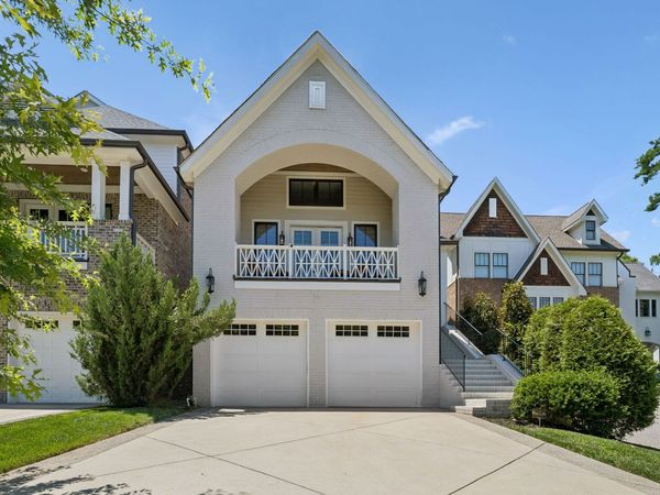 3815A Woodmont Ln , Nashville, TN 37215