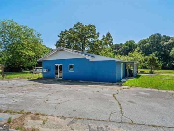 2480 Gumlog Road, Lavonia, GA 30553