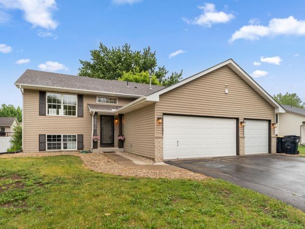 18826 Embers Avenue , Farmington, MN 55024