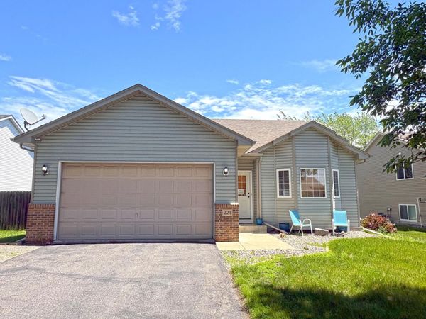 221 Florence Avenue S, Annandale, MN 55302