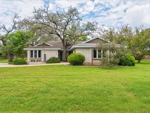 314 Turnstone DR , Buda, TX 78610