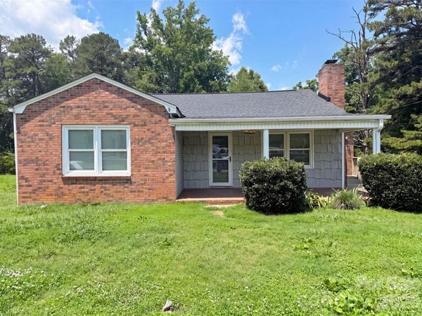 206 Lilly Street , Cherryville, NC 28021