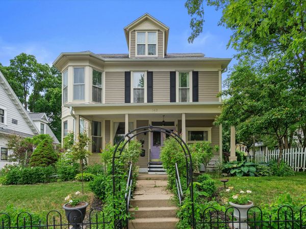 143 E Park Ave, Berlin, WI 54923