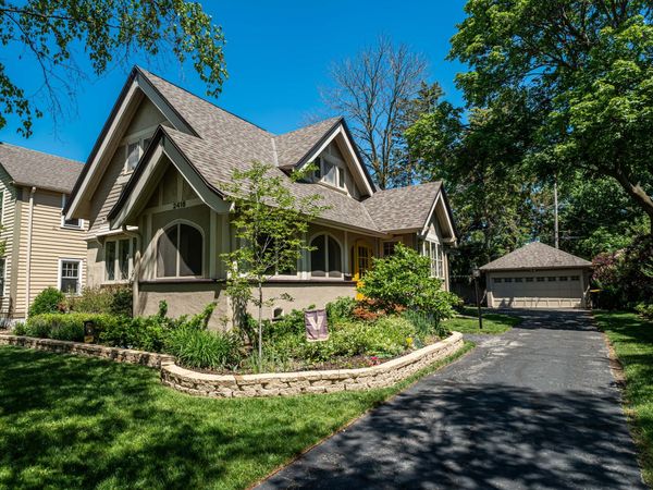 2416 E Beverly Rd, Shorewood, WI 53211