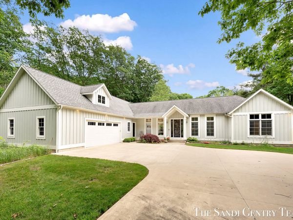12620 Golf Estates Lane, Grand Haven, MI 49417