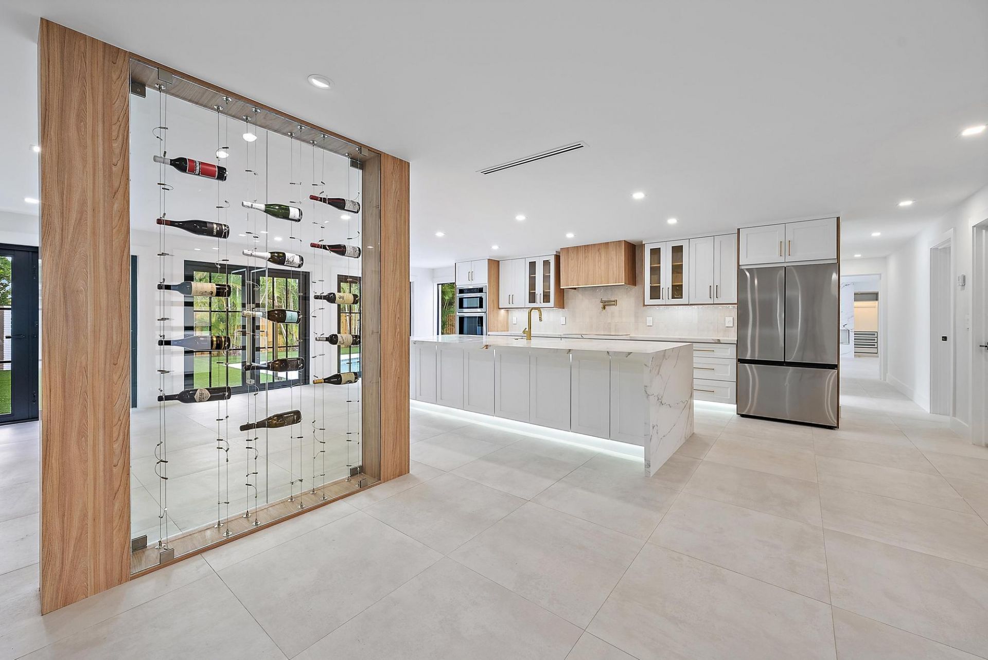 391 W Riverside Drive, Tequesta, FL 33469 Photo