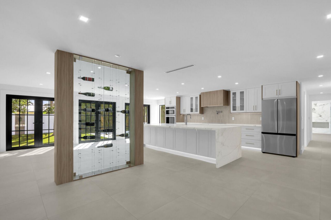 391 W Riverside Drive, Tequesta, FL 33469 Photo