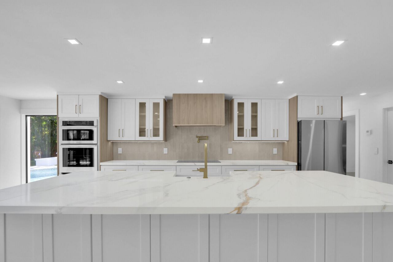 391 W Riverside Drive, Tequesta, FL 33469 Photo