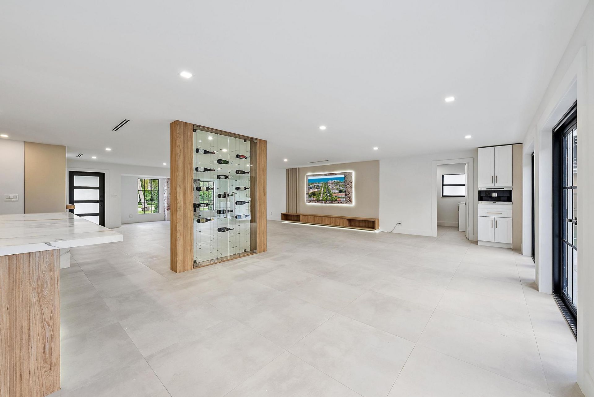 391 W Riverside Drive, Tequesta, FL 33469 Photo