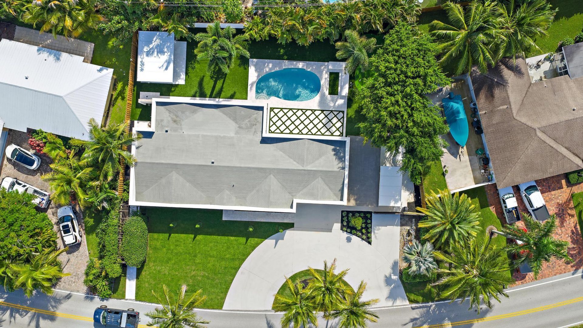 391 W Riverside Drive, Tequesta, FL 33469 Photo
