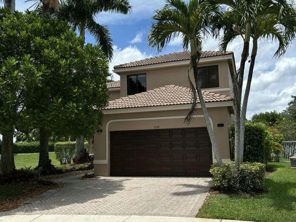 1094 Bluewood Terrace, Weston, FL 33327