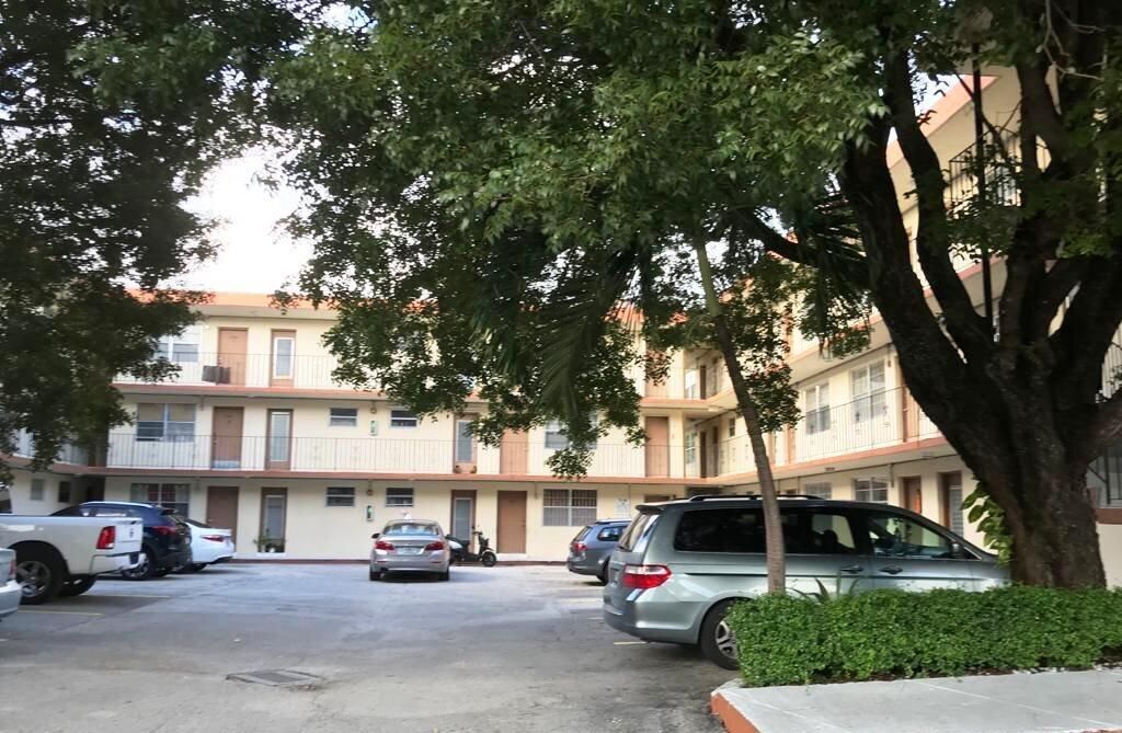 649 SW 9th Street, Unit 301, Miami, FL 33130 Photo