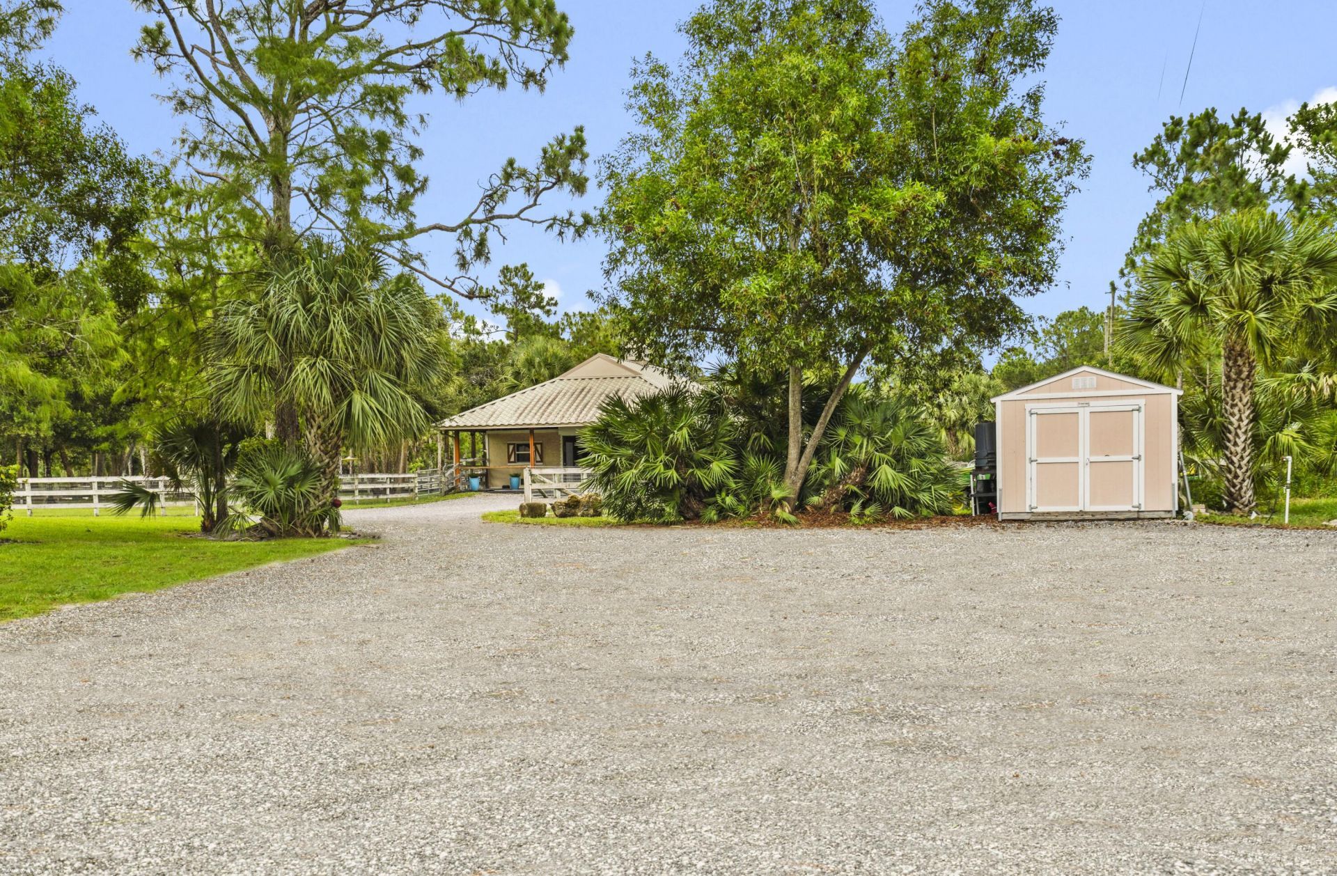 2560 Buck Ridge Trail, Loxahatchee, FL 33470 Photo