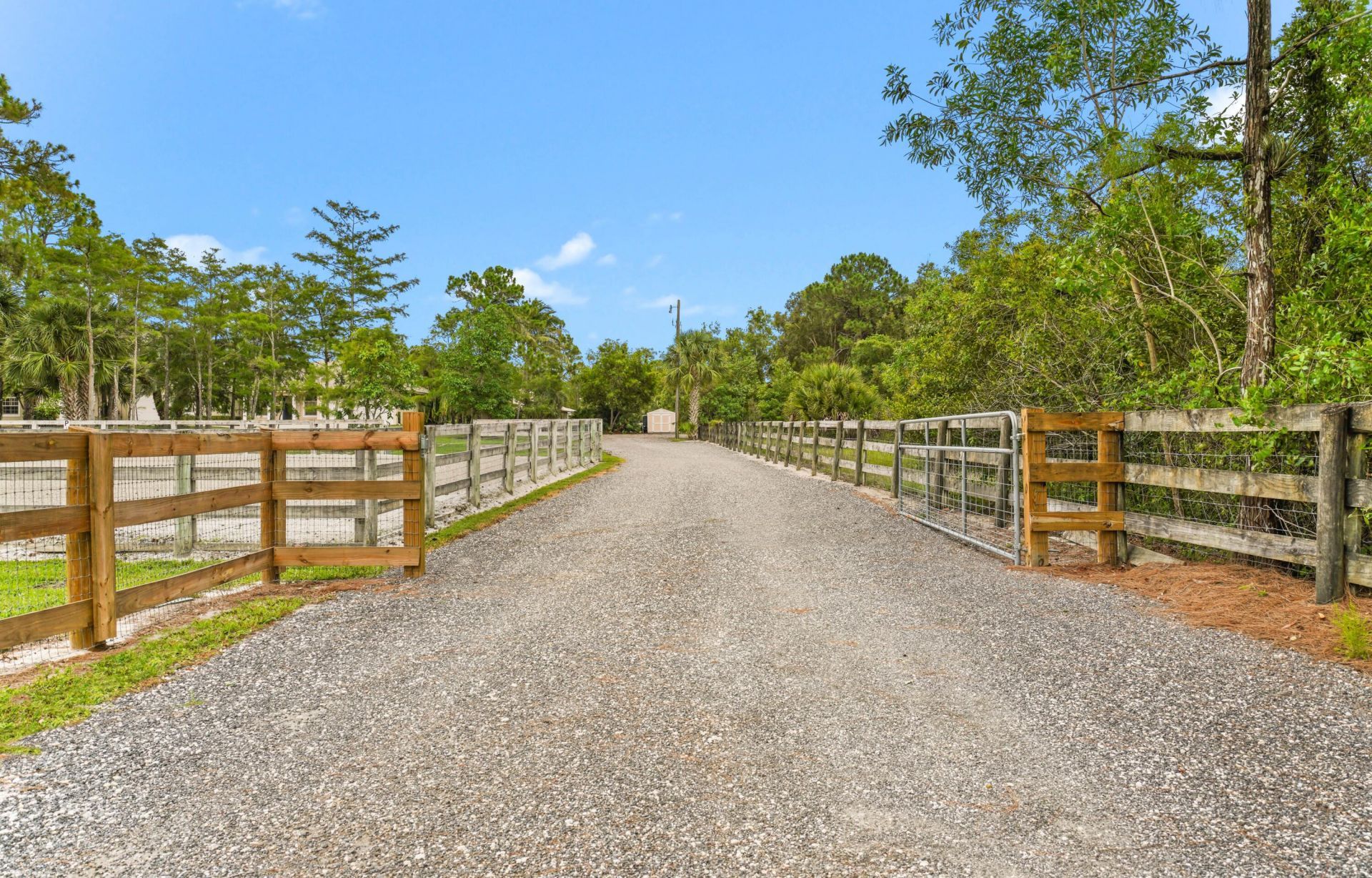 2560 Buck Ridge Trail, Loxahatchee, FL 33470 Photo