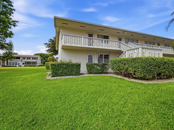 132 Cambridge F, West Palm Beach, FL 33417