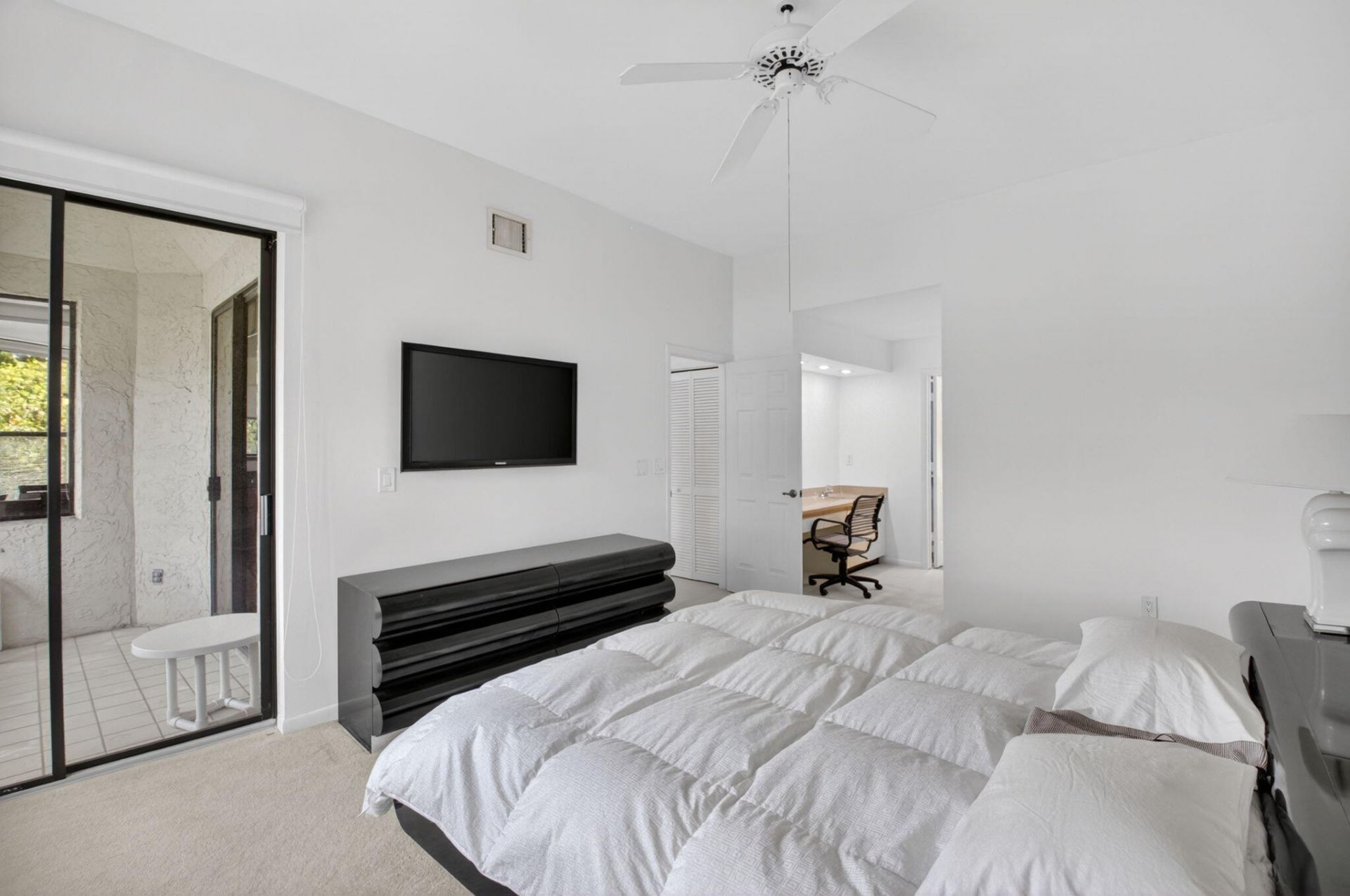 7460 La Paz Boulevard, Unit 306, Boca Raton, FL 33433 Photo