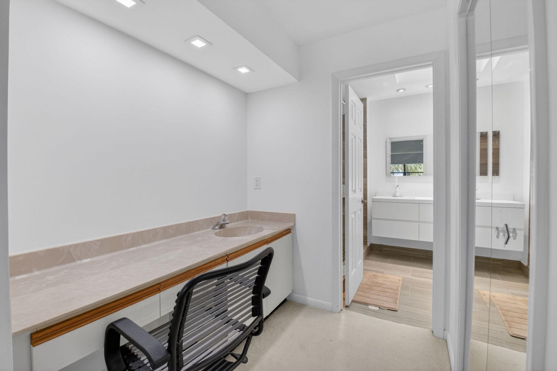 7460 La Paz Boulevard, Unit 306, Boca Raton, FL 33433 Photo