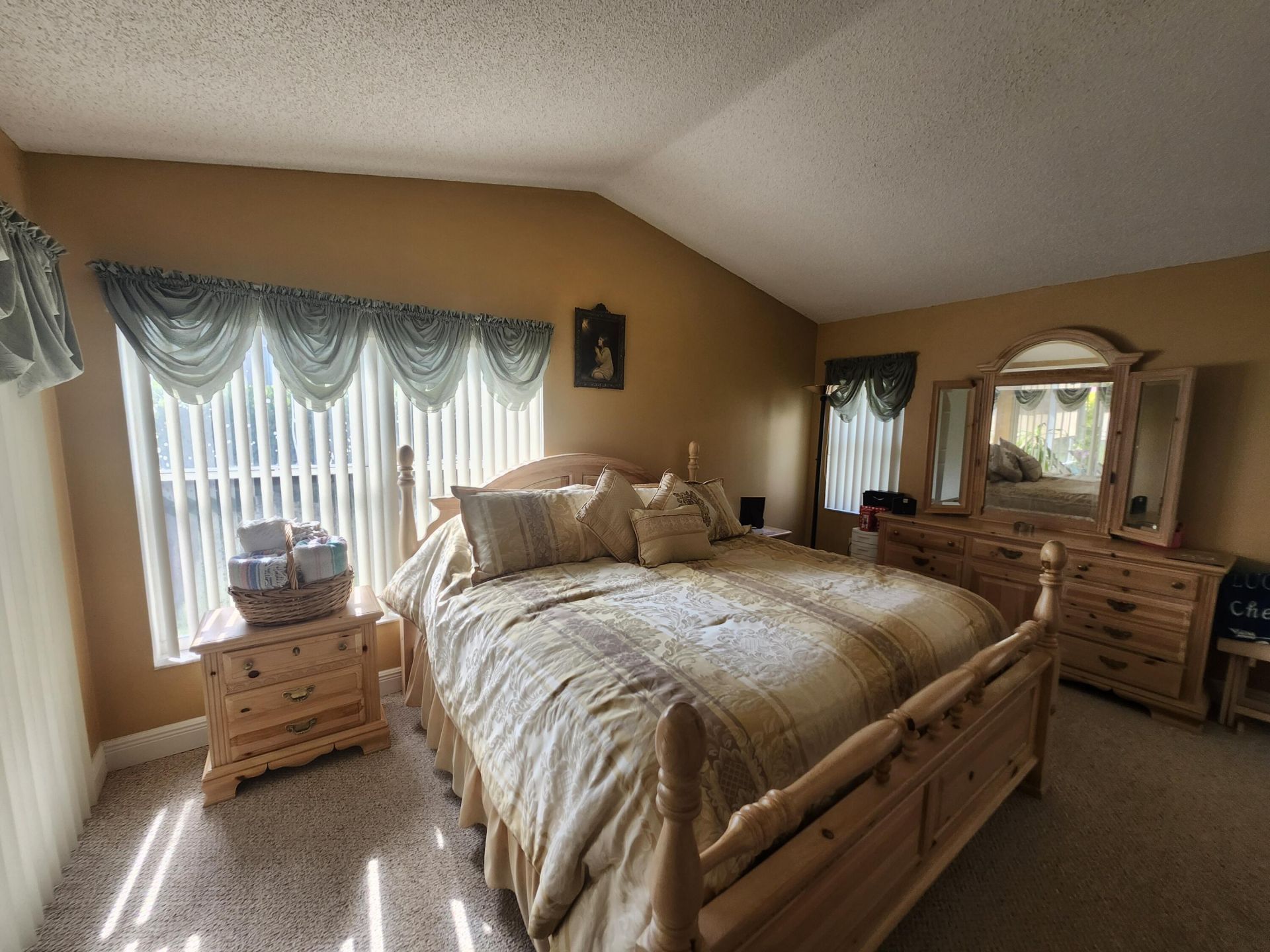 120 NW 189th Avenue Nw, Pembroke Pines, FL 33029 Photo