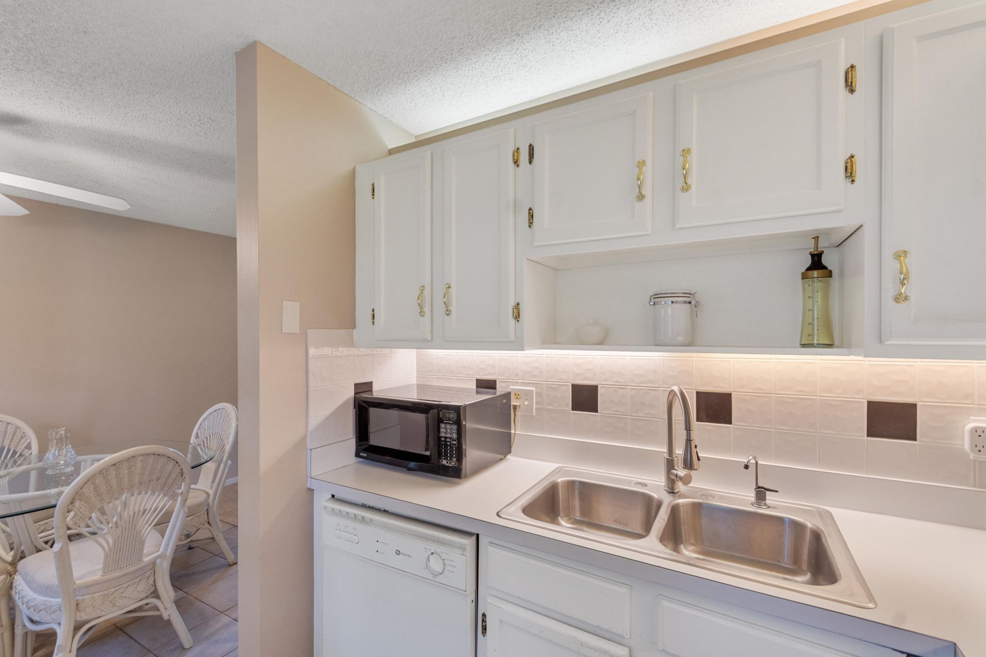 16 Vista Palm Lane, Unit 106, Vero Beach, FL 32962 Photo