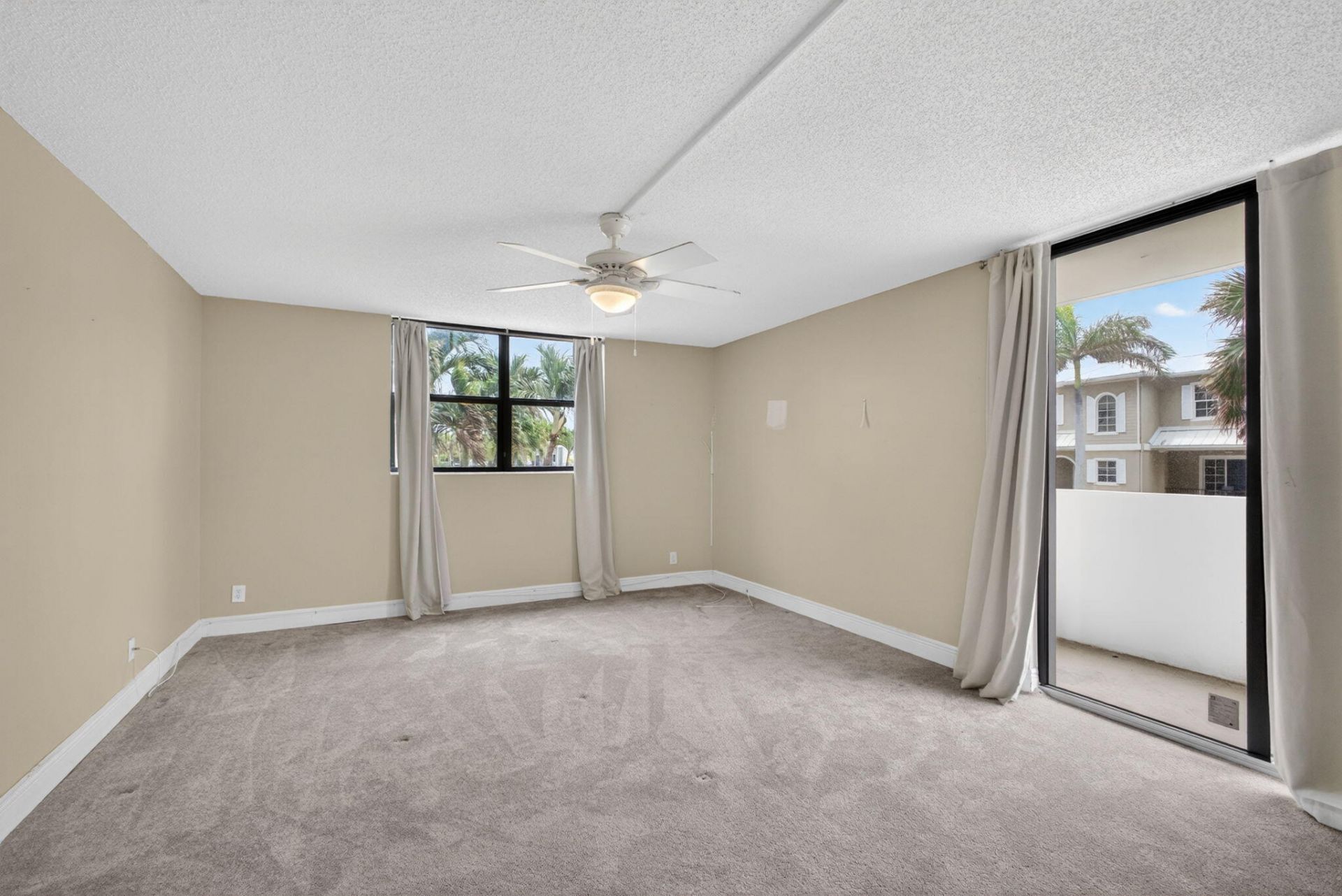 145 S Ocean Avenue, Unit 219, Palm Beach Shores, FL 33404 Photo