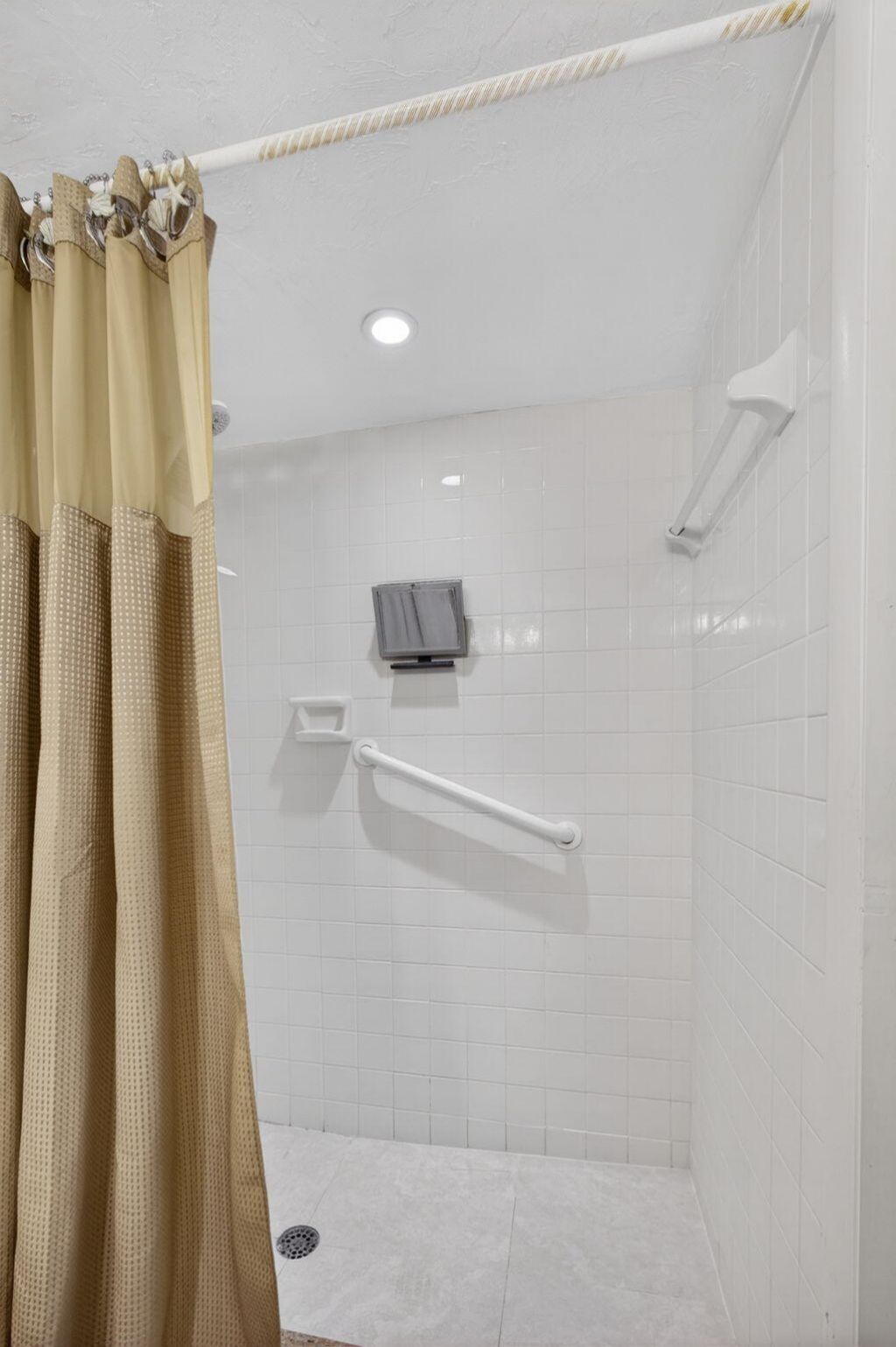145 S Ocean Avenue, Unit 219, Palm Beach Shores, FL 33404 Photo
