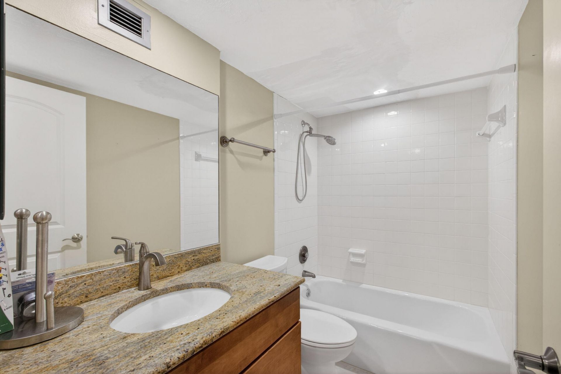 145 S Ocean Avenue, Unit 219, Palm Beach Shores, FL 33404 Photo