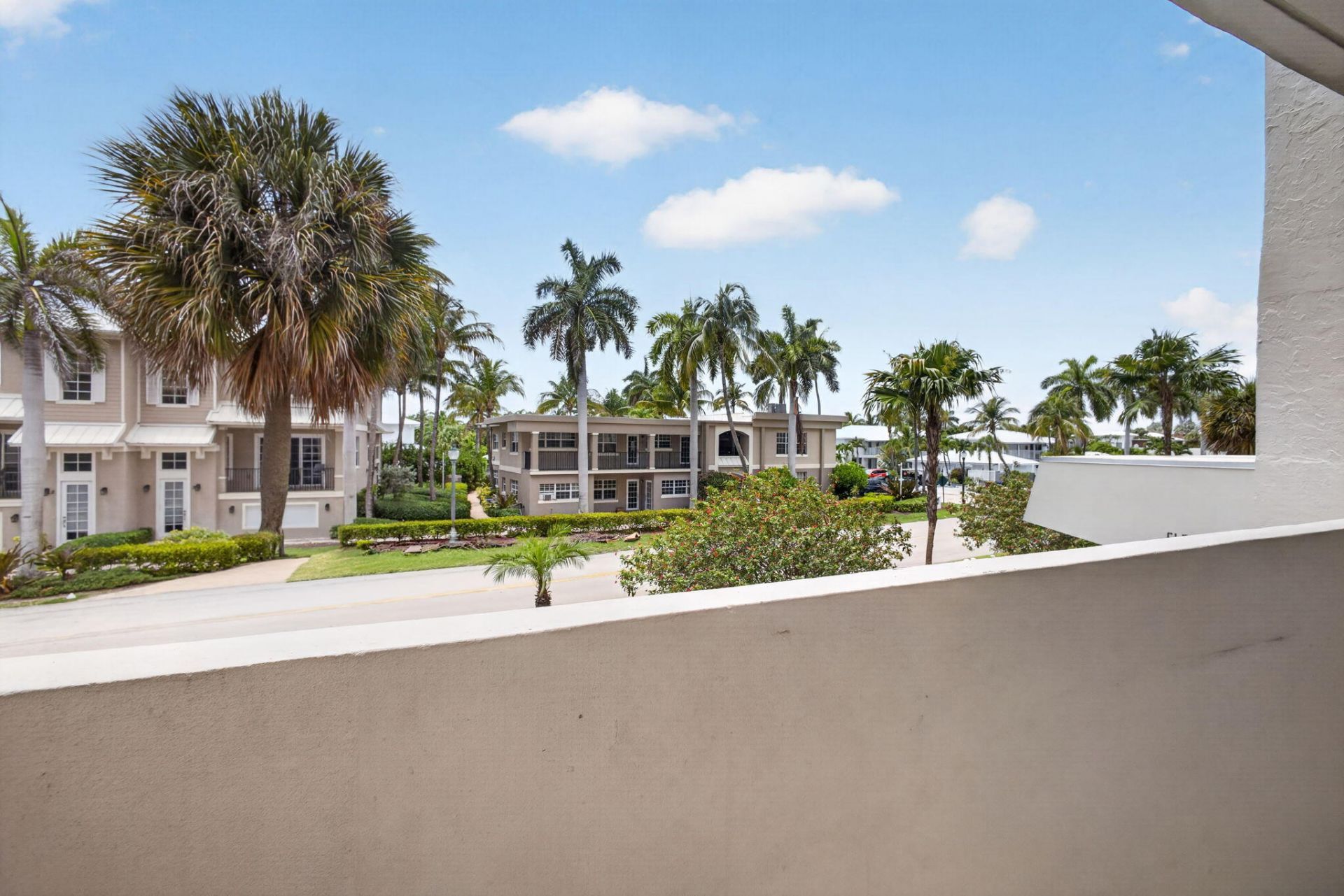 145 S Ocean Avenue, Unit 219, Palm Beach Shores, FL 33404 Photo