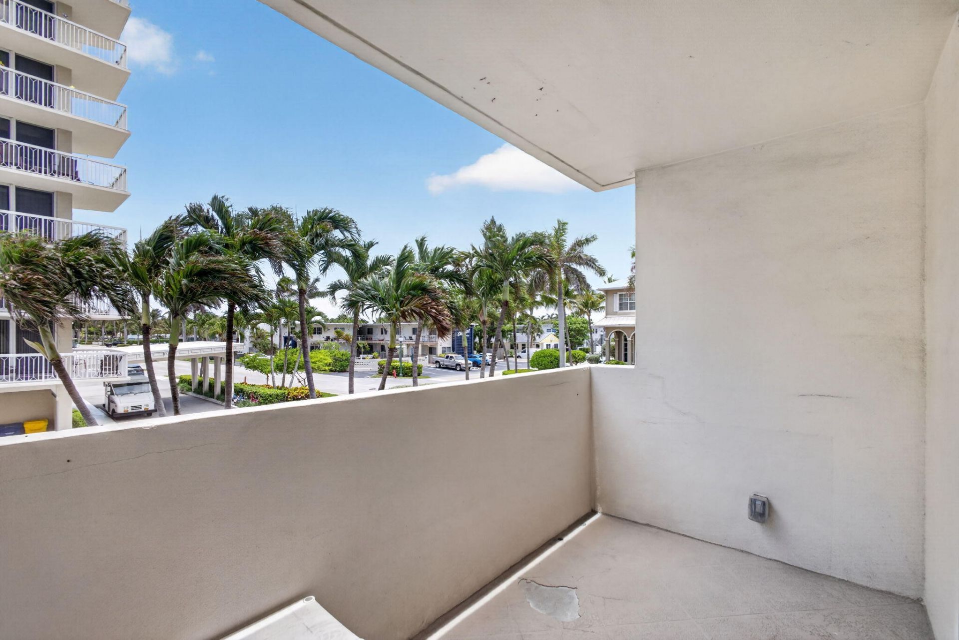 145 S Ocean Avenue, Unit 219, Palm Beach Shores, FL 33404 Photo
