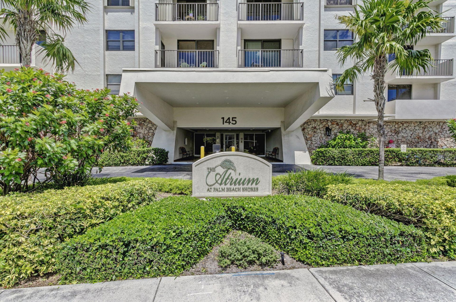 145 S Ocean Avenue, Unit 219, Palm Beach Shores, FL 33404 Photo
