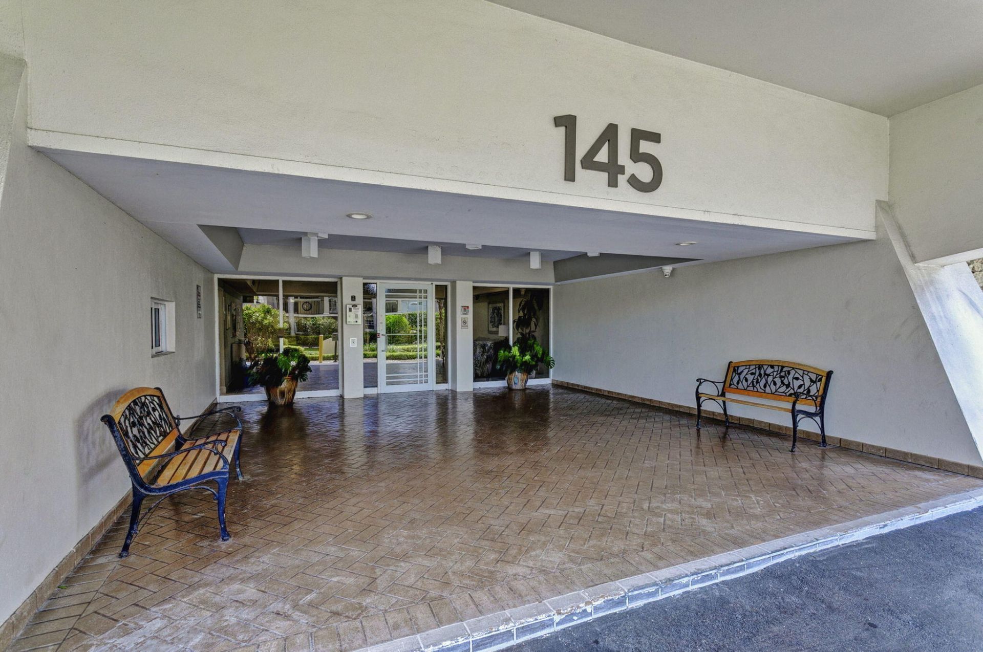 145 S Ocean Avenue, Unit 219, Palm Beach Shores, FL 33404 Photo