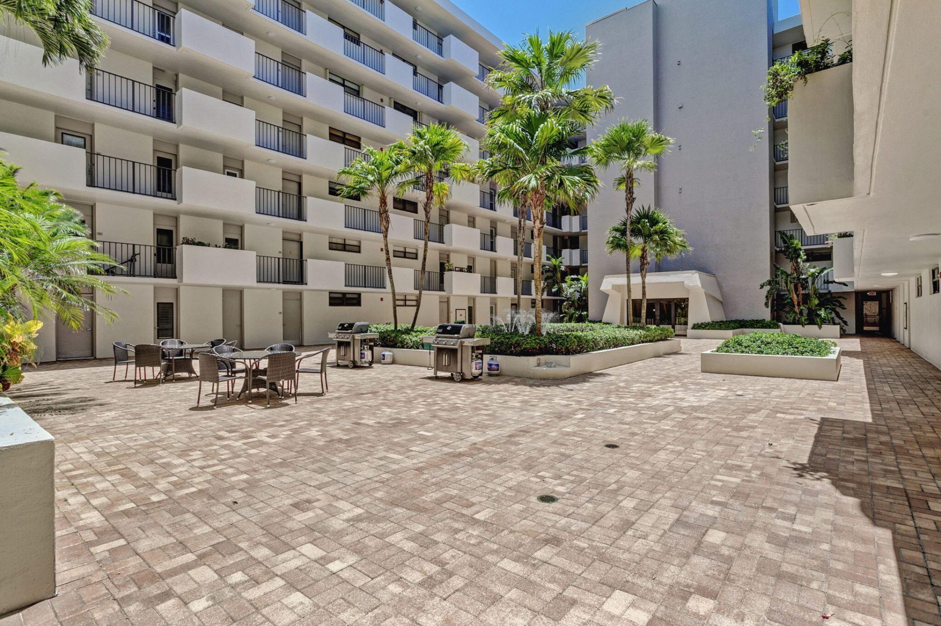 145 S Ocean Avenue, Unit 219, Palm Beach Shores, FL 33404 Photo