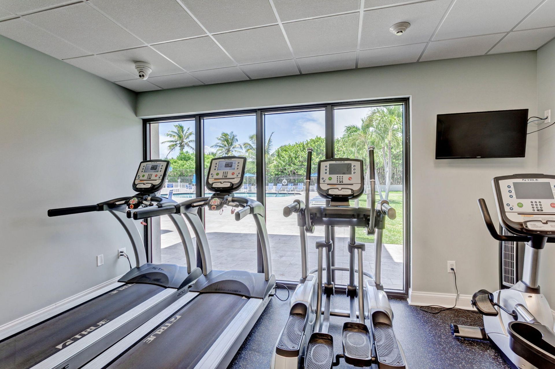 145 S Ocean Avenue, Unit 219, Palm Beach Shores, FL 33404 Photo