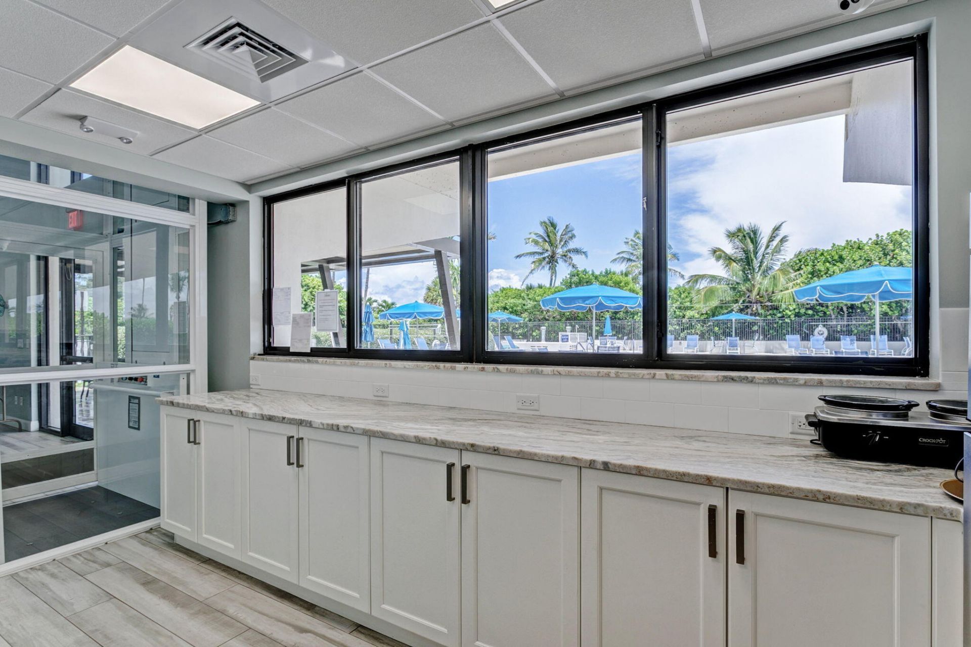 145 S Ocean Avenue, Unit 219, Palm Beach Shores, FL 33404 Photo