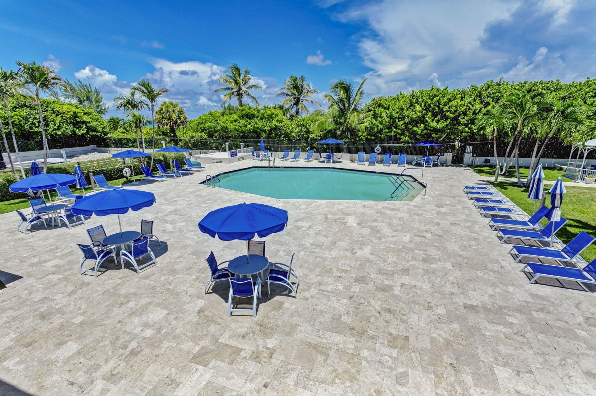 145 S Ocean Avenue, Unit 219, Palm Beach Shores, FL 33404 Photo