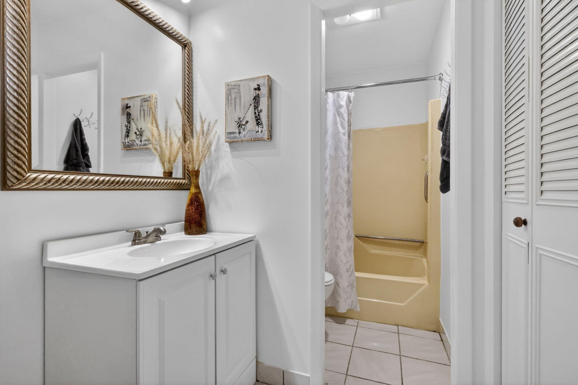 102 Lake Anne Drive, West Palm Beach, FL 33411 Photo