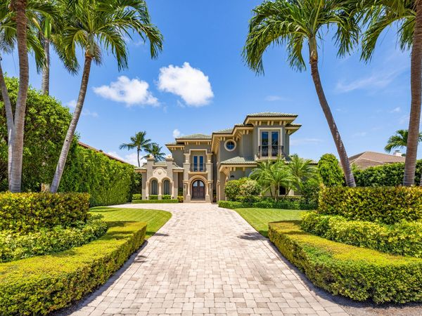 1207 N Atlantic Drive, Lantana, FL 33462