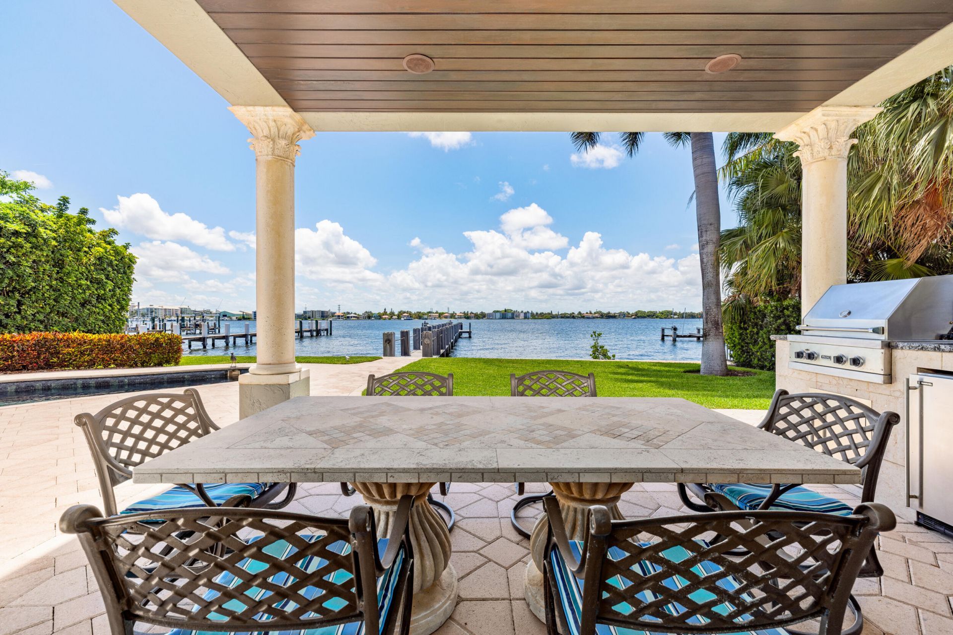 1207 N Atlantic Drive, Lantana, FL 33462 Photo