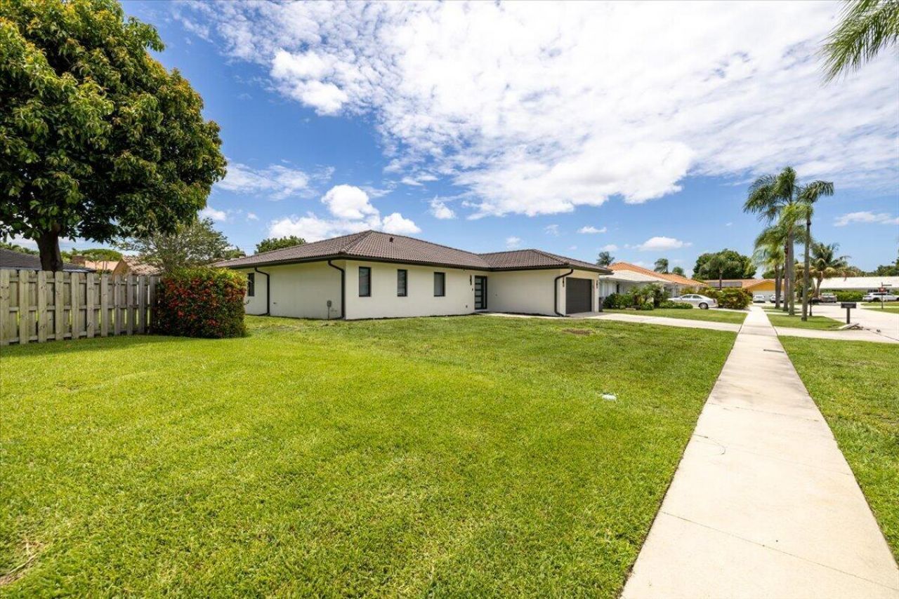 6897 Terra Tranquila Drive, Boca Raton, FL 33433 Photo