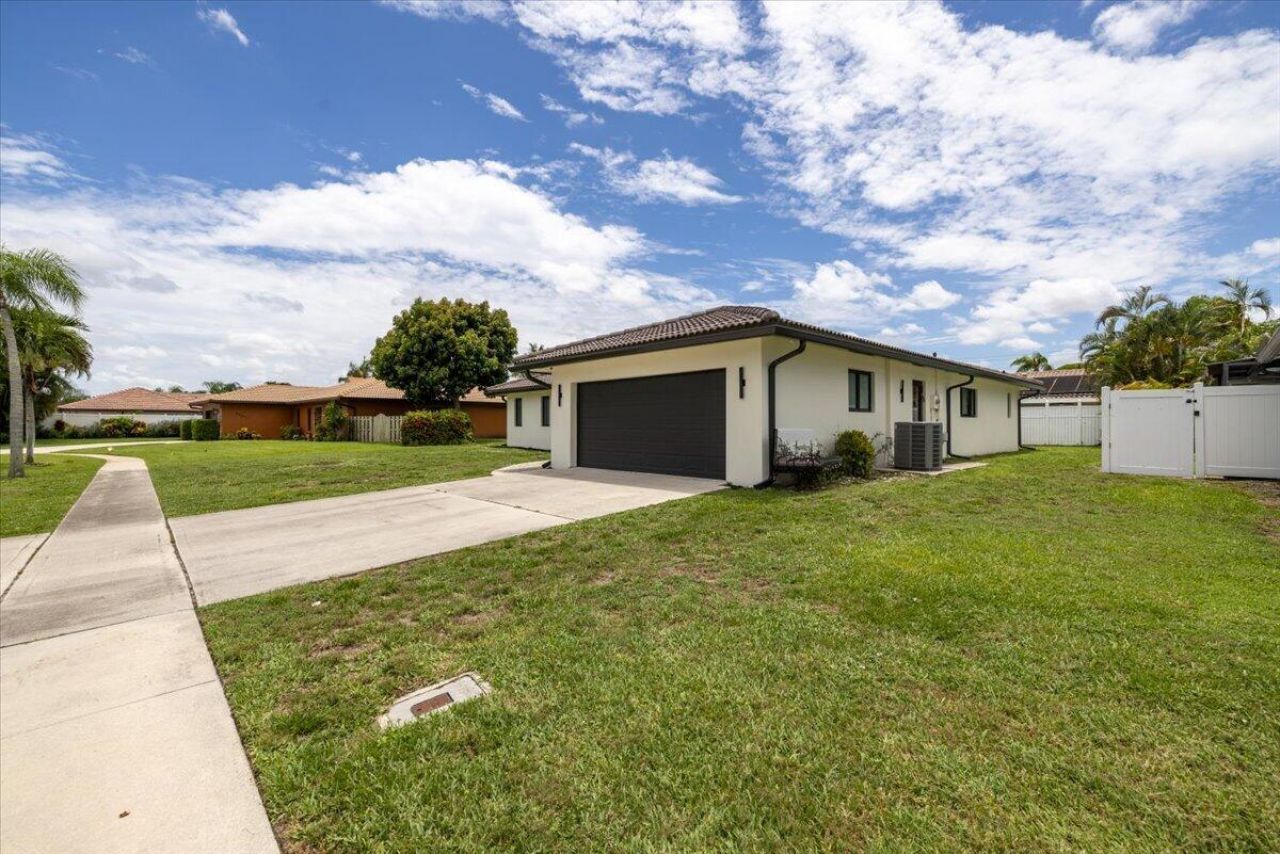 6897 Terra Tranquila Drive, Boca Raton, FL 33433 Photo