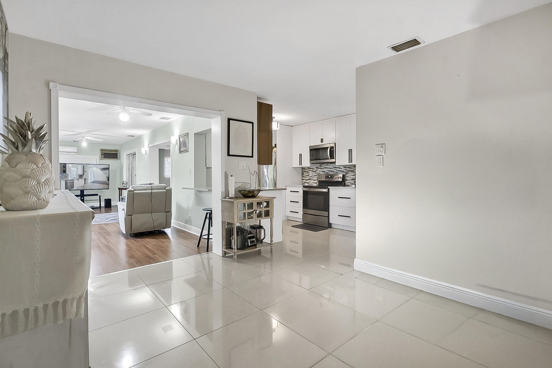 7204 NW 71st Avenue, Tamarac, FL 33321 Photo