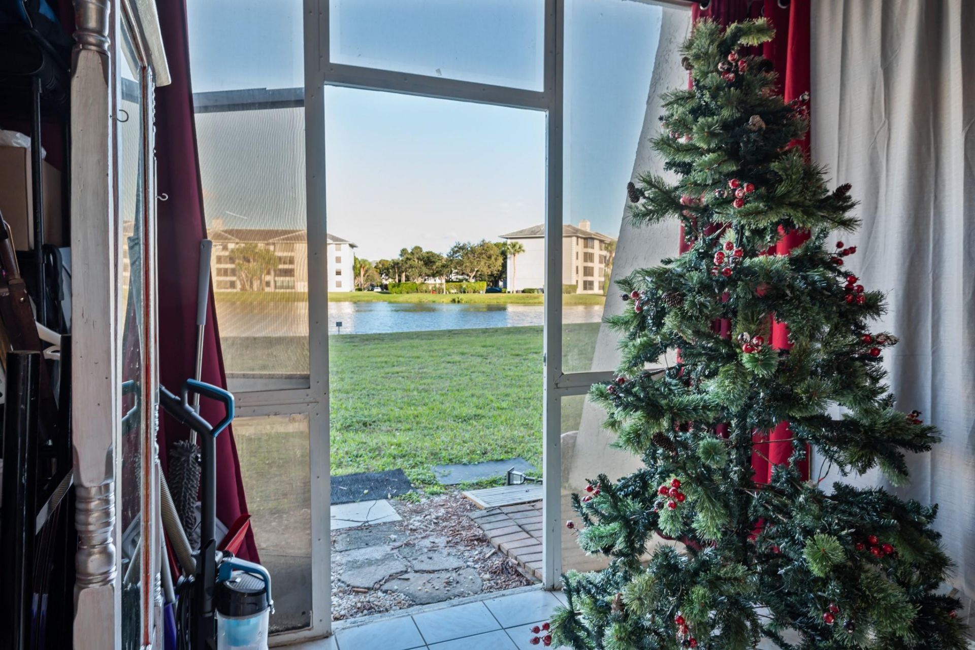 9430 Poinciana Place, Unit 110, Davie, FL 33324 Photo