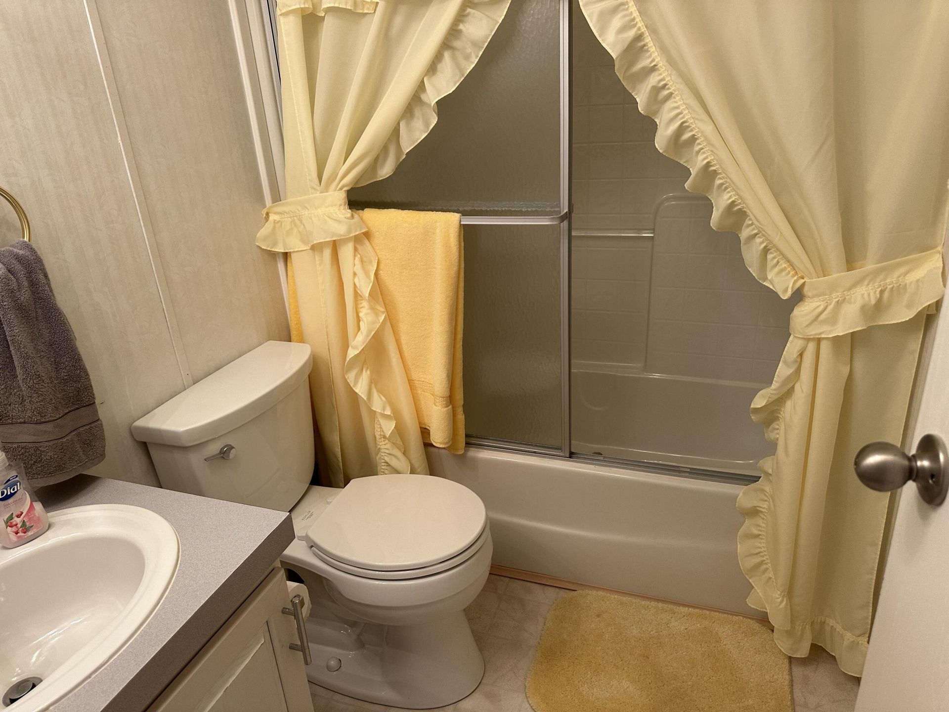 555 Tropical Isles Circle, Fort Pierce, FL 34982 Photo
