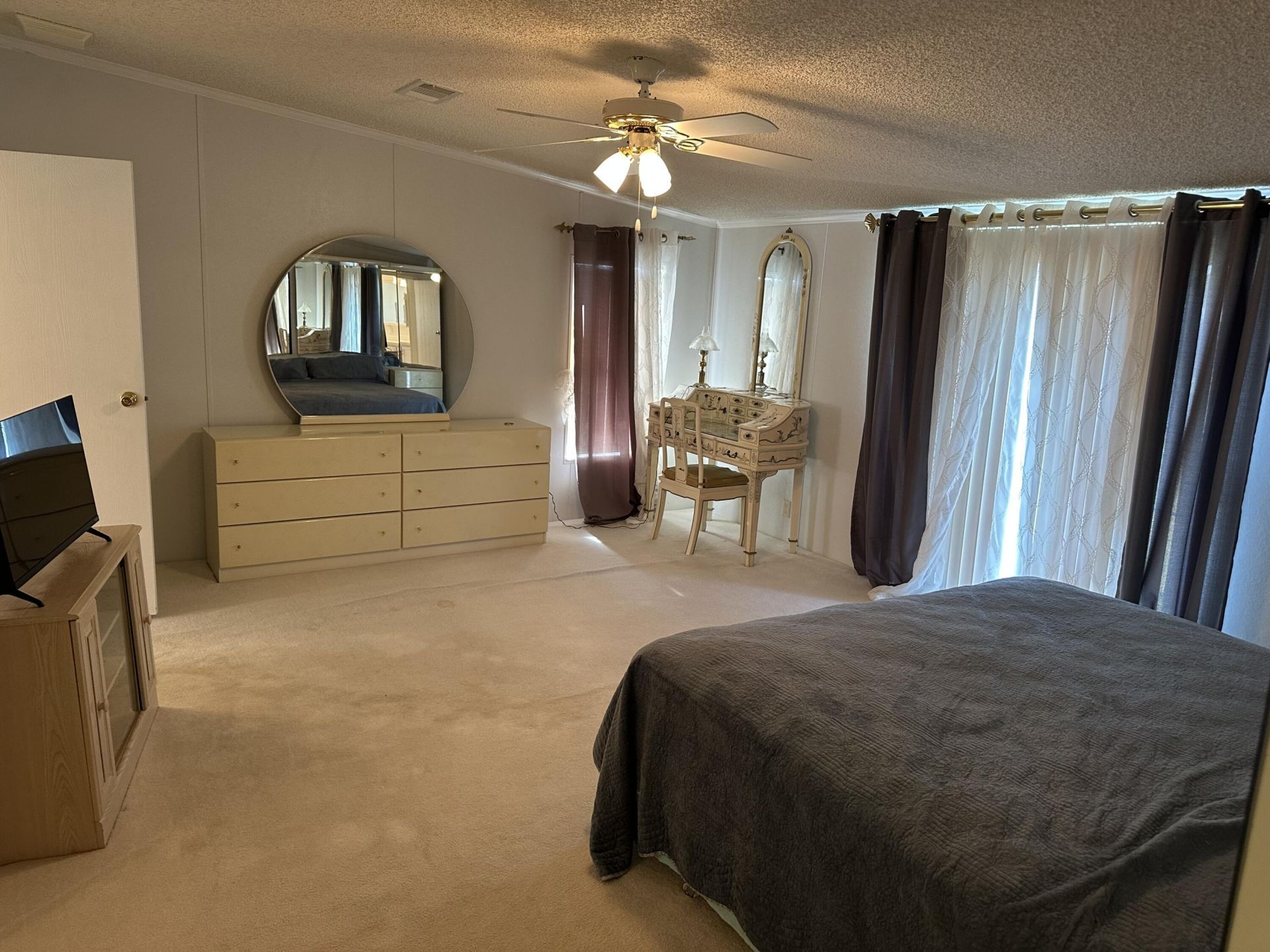 555 Tropical Isles Circle, Fort Pierce, FL 34982 Photo