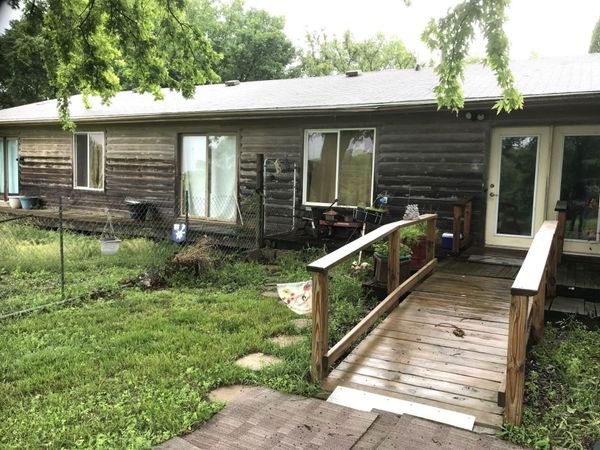 609 S Wall Street , Colfax, IA 50054