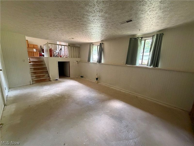 117 Dennis Drive, Cortland, OH 44410 Photo 7