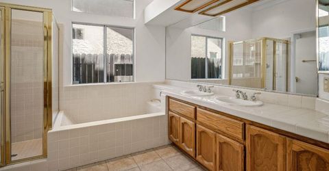 9677 Soaring Oaks Dr, Elk Grove, CA 95758 Photo