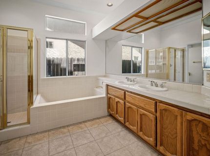 9677 Soaring Oaks Dr, Elk Grove, CA 95758 Photo